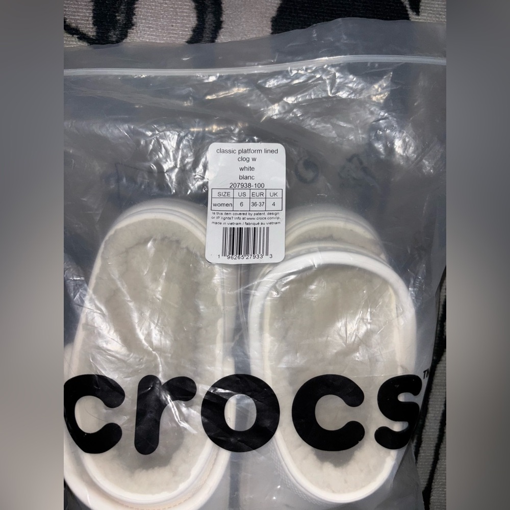 classic platform lined clog
Size women 6